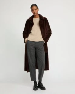 Manteau Long Ceinturé En Peau Lainée Réversible