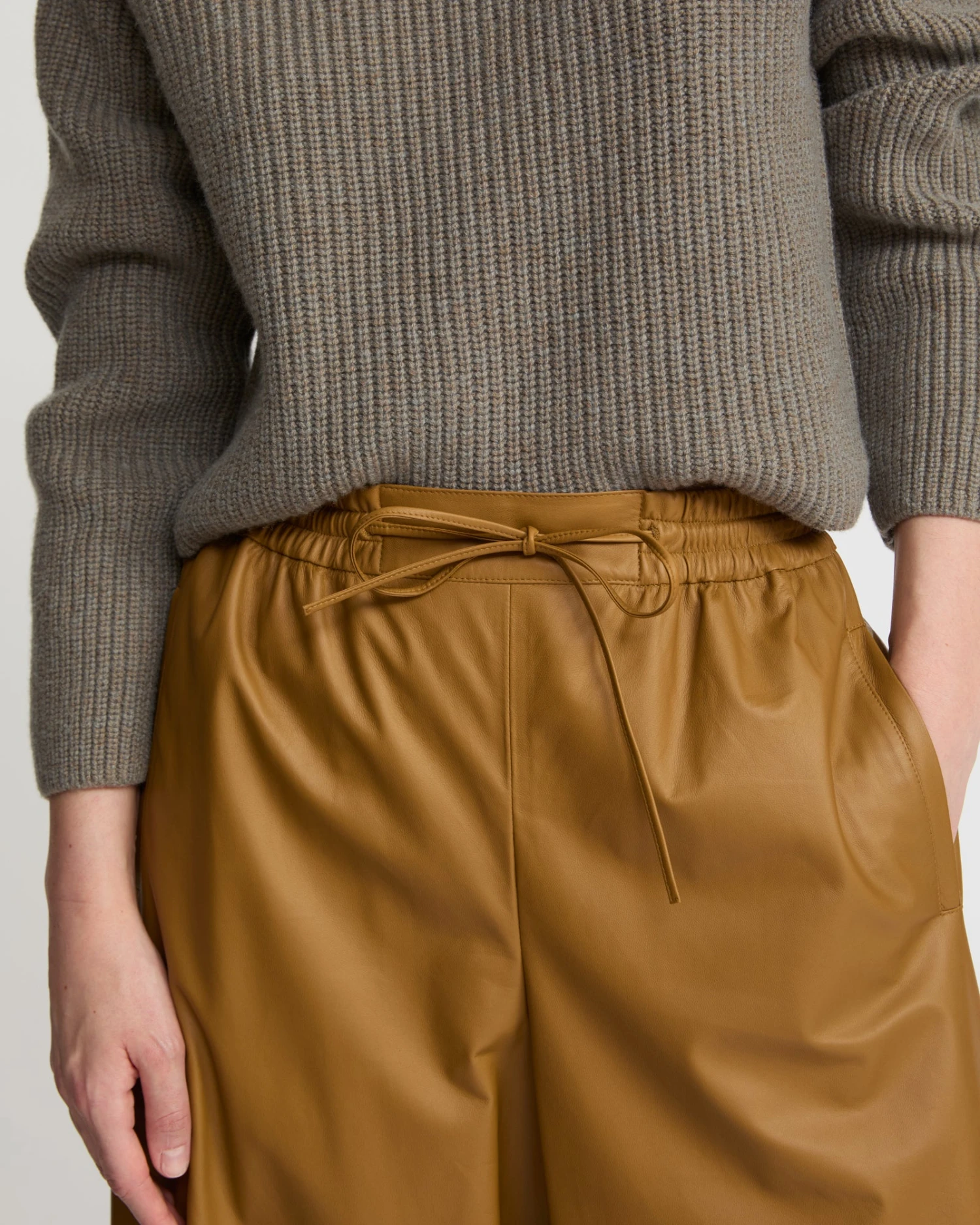 Jupe Culotte En Cuir D'agneau Fin 4 Jupe Culotte En Cuir D'agneau Fin – Image 2