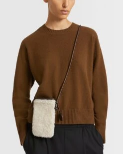 Étui De Téléphone En Mérinos Bouclé Et Cuir D’agneau