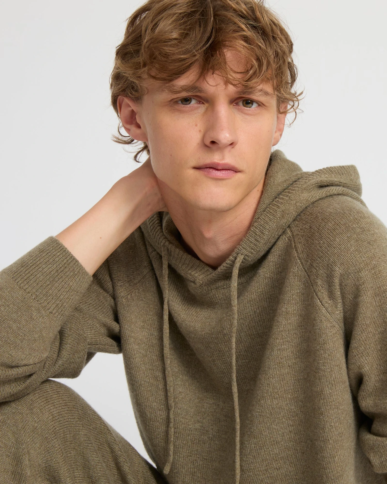 Pull à Capuche En Lainage Cachemire 3 Pull à Capuche En Lainage Cachemire