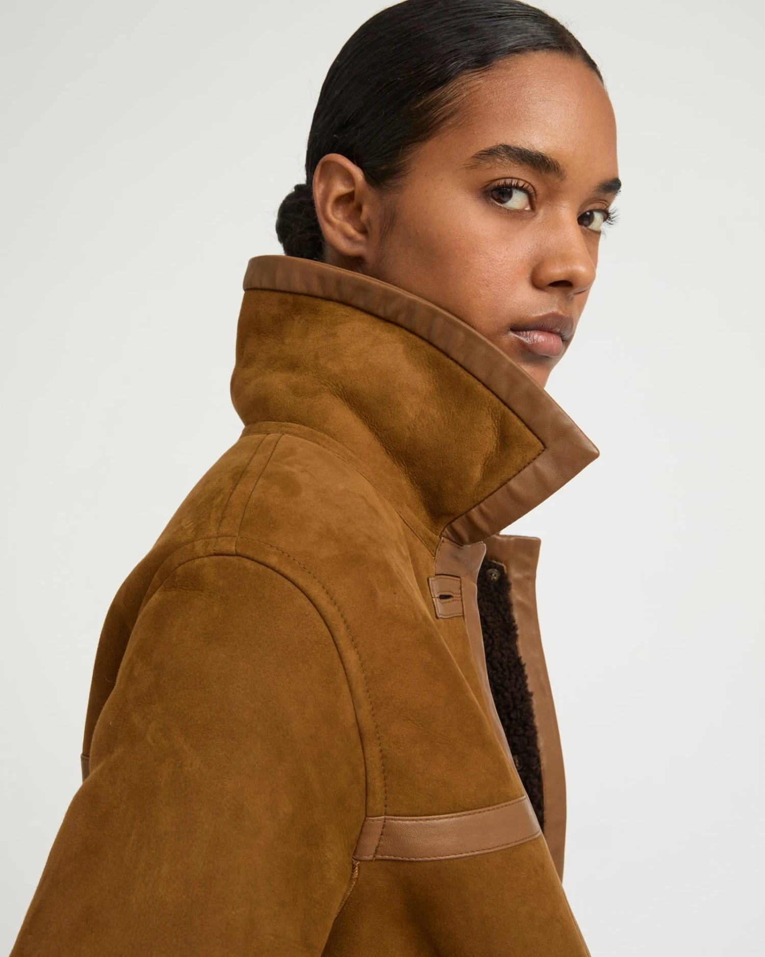 Manteau Canadienne En Agneau Mérinos Suède 6 Manteau Canadienne En Agneau Mérinos Suède – Image 4