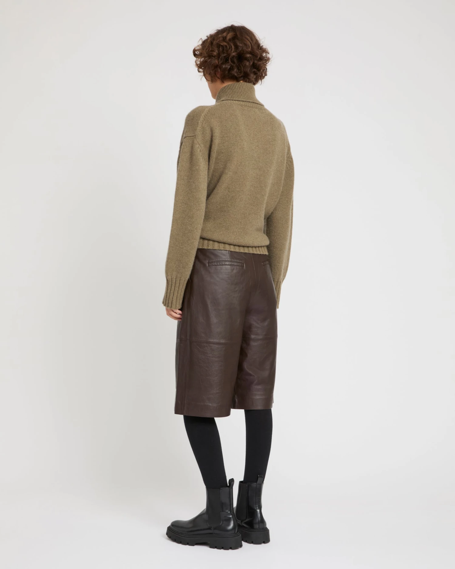 Bermuda En Cuir D'agneau 5 Bermuda En Cuir D'agneau – Image 3