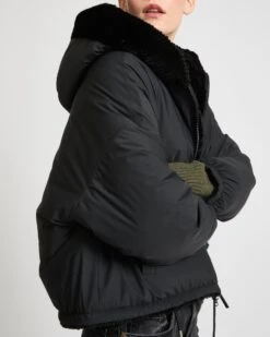 Doudoune Courte Réversible à Capuche En Lapin Rex Cotelé Et Tissu Technique 13 Doudoune Courte Réversible à Capuche En Lapin Rex Cotelé Et Tissu Technique -yves salomon boutique 25WFV06765K23XC99 3