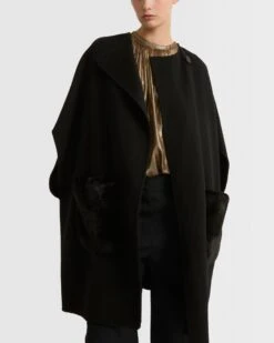 Cape En Lainage Cachemire Et Poches Amovibles En Fourrure De Vison