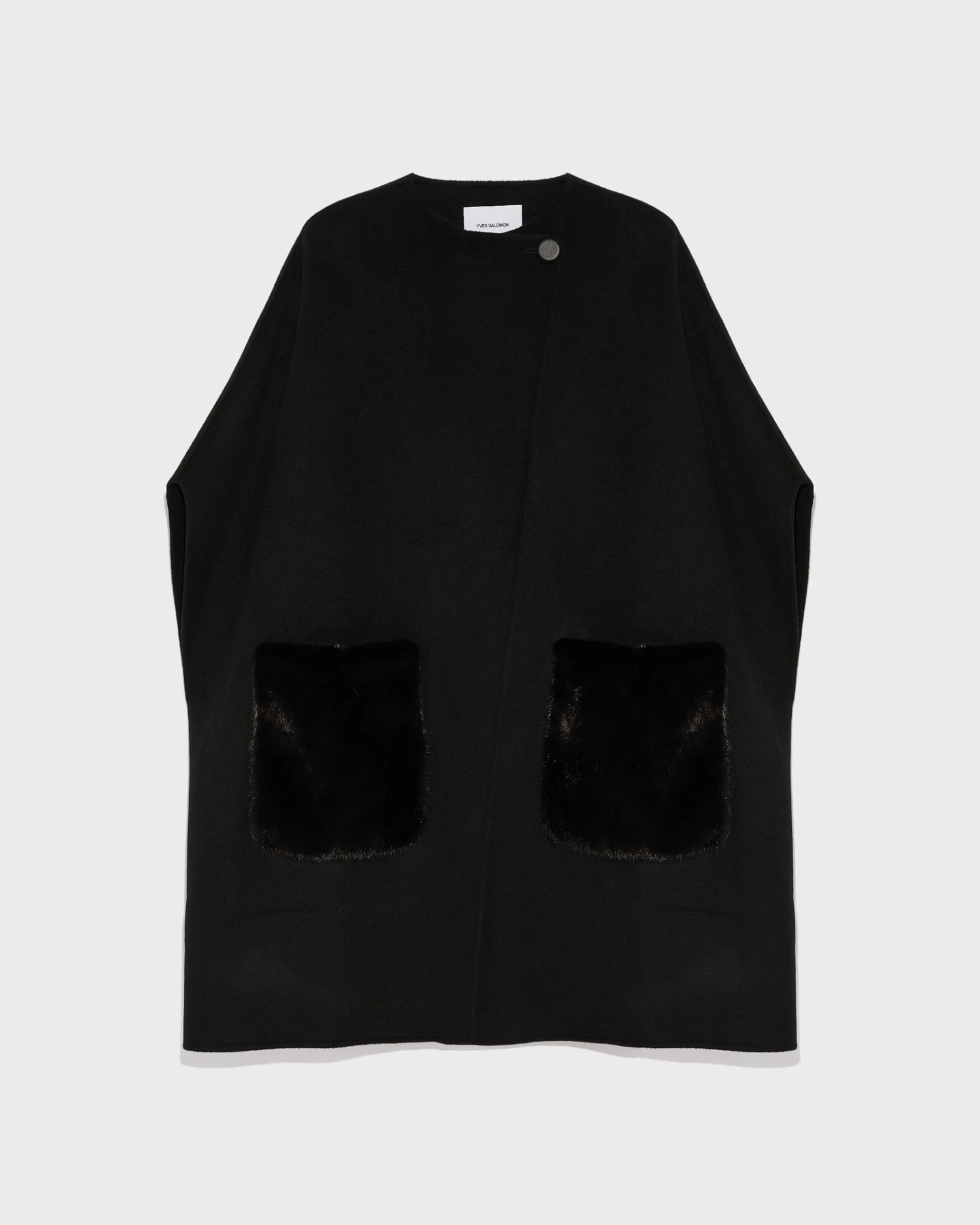 Cape En Lainage Cachemire Et Poches Amovibles En Fourrure De Vison 6 Cape En Lainage Cachemire Et Poches Amovibles En Fourrure De Vison – Image 4