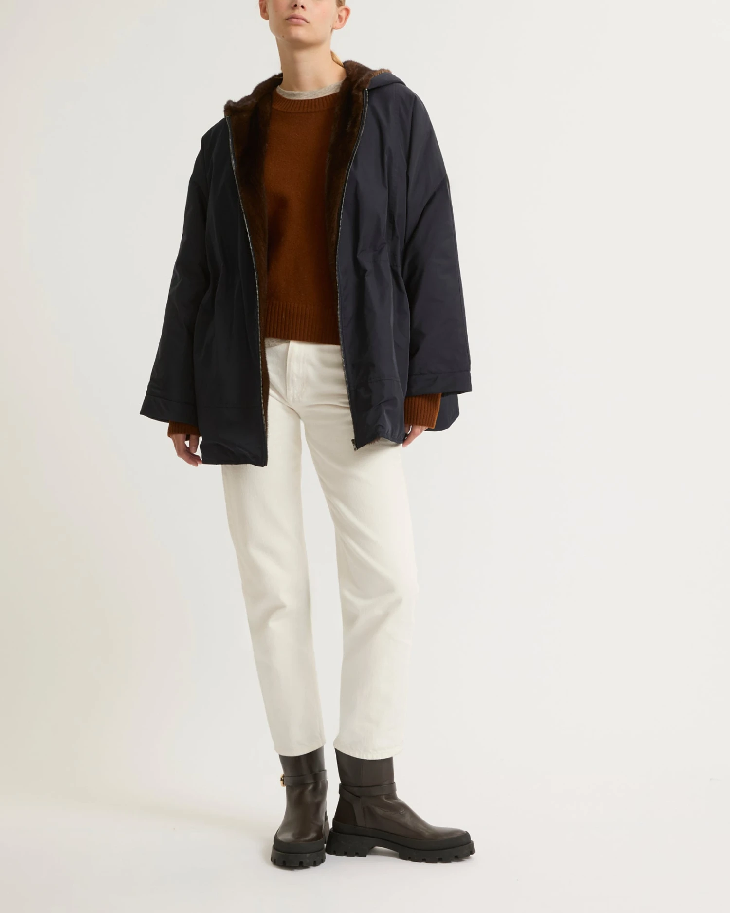 Parka Esprit Cape En Tissu Technique Et Fourrure De Vison Long Poil 4 Parka Esprit Cape En Tissu Technique Et Fourrure De Vison Long Poil – Image 2