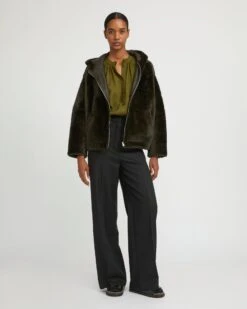 Veste à Capuche En Peau Lainée