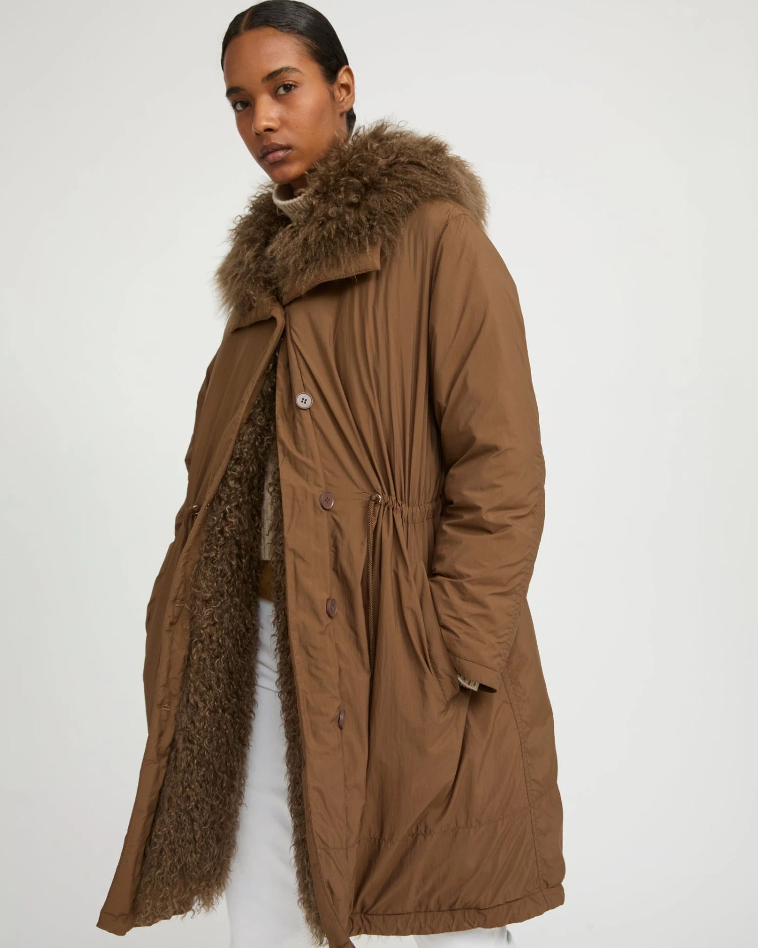 Parka Doudoune Ultra Light Garniture Agneau Frisé 6 Parka Doudoune Ultra Light Garniture Agneau Frisé – Image 4