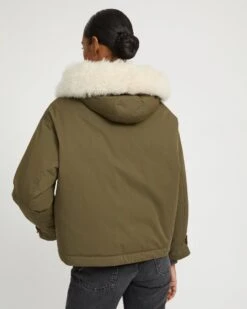 Parka Courte En Coton Imperméable Et Peau Lainée D'agneau 12 Parka Courte En Coton Imperméable Et Peau Lainée D'agneau -yves salomon boutique 26WFV01462A06XB3225 4