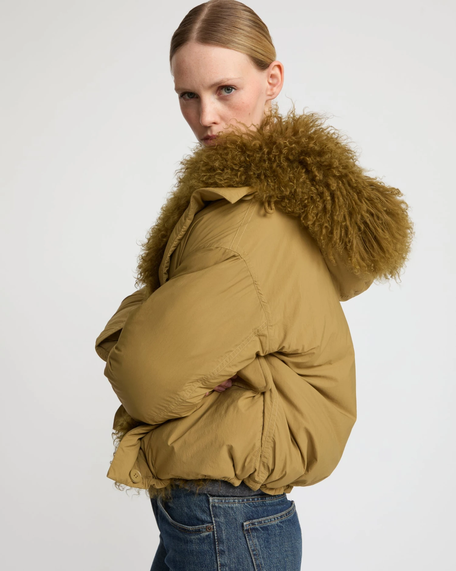 Doudoune Courte Ultra Light Garniture Agneau Frisé 4 Doudoune Courte Ultra Light Garniture Agneau Frisé – Image 2