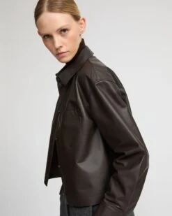 Chemise Croppée En Cuir D'agneau Fin -yves salomon boutique 26WYH20053APARA2009 3