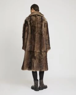 Manteau Long Réversible En Peau Lainée D'agneau Toscane Folk 12 Manteau Long Réversible En Peau Lainée D'agneau Toscane Folk -yves salomon boutique 26WYM63105TOSXB3232 4 eb2c8ecc 3a1d 4d88 87de 9b9ad8a407fc