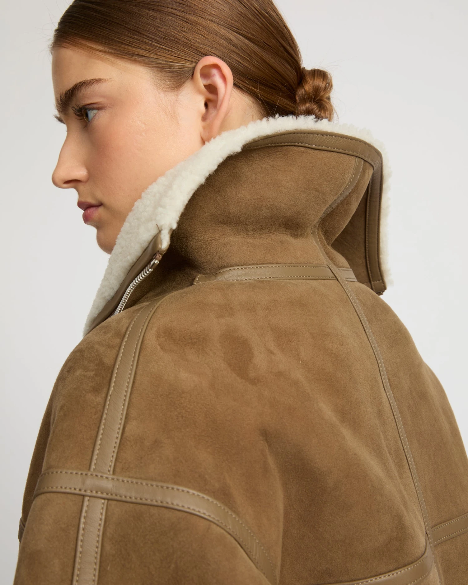 Veste Croppée En Agneau Mérinos Suède 4 Veste Croppée En Agneau Mérinos Suède – Image 2