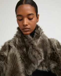 Veste Courte En Peau Lainée D'agneau De Toscane -yves salomon boutique 7WYV62155TOSXA9112 3